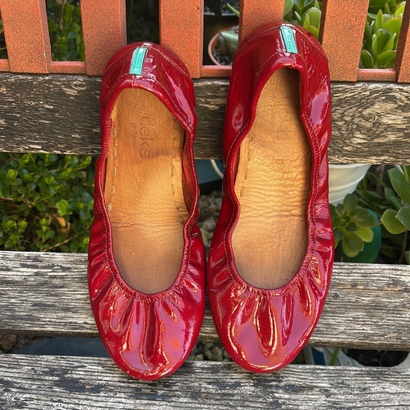 Tieks bundle size 8 - Picture 2 of 15